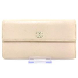 Chanel wallet Beige