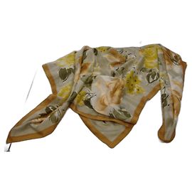 Autre Marque Pañuelo de seda con estampado de flores multicolor Multicolor