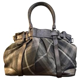 Burberry-Grand sac porté épaule en cuir et toile Burberry-Argenté,Gris,Bijouterie argentée