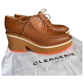 Robert Clergerie Derbies ANJA Caramel