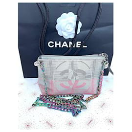 Chanel-Bolsos de embrague-Multicolor