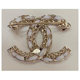 Chanel-Chanel Golden Metal White Leather Pin Brooch-Multiple colors