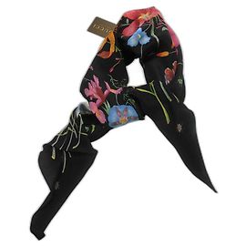 Gucci Lenço de seda Mia Outro