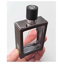 Hermès-Refillable travel spray bottle 30 ml-Brown