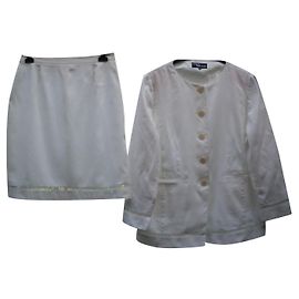 Traje de Falda Guy Laroche de Lino Eggshell Blanco roto