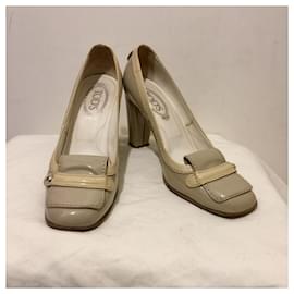 Tod's-Stacked heel patent leather pumps by Tod's-Grey,Taupe