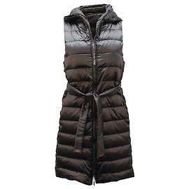 Max Mara Doudoune à capuche Maxmara en polyamide noir Noir