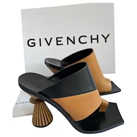 Givenchy Mules Noir Caramel