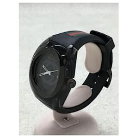 Gucci-gucci 137.1 / Quartz watch / Analog / Rubber / BLK / BLK / SS-Black