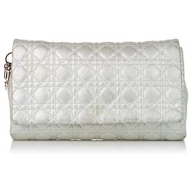 Dior Cannage-Leder-Clutch in Silber Silber