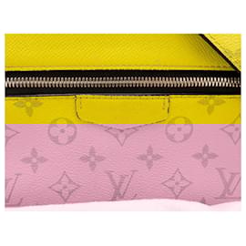 Louis Vuitton-Messenger Outdoor-Yellow