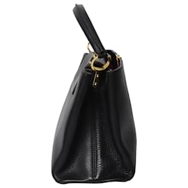 Louis Vuitton-Louis Vuitton Capucines MM Tasche aus schwarzem Taurillon-Leder-Schwarz