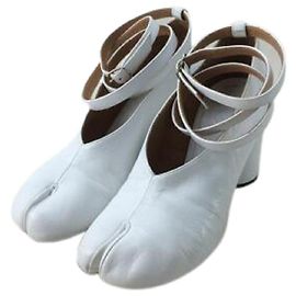 Maison Martin Margiela **[Gebraucht] Maison Margiela Ankle Strap Tabi Pumps / 38 / WHT / Leder // Split Toe / Tabi / Tabi Pumps Weiß