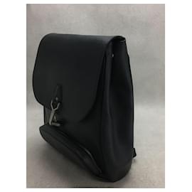 Louis Vuitton-LOUIS VUITTON Cassia_Taiga_BLK / Backpack / Leather / Black-Black