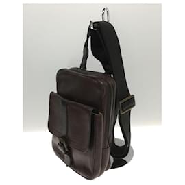 Louis Vuitton-LOUIS VUITTON Irokuwa Utah / Cuir / BRW / Uni-Marron