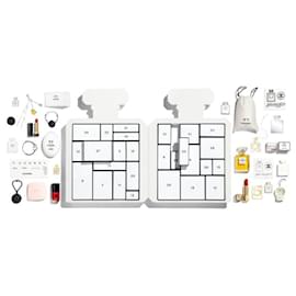 Chanel-Chanel advent Calendar - SOLD OUT everywhere-White