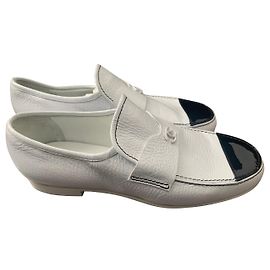 Chanel Flats Black White