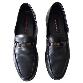 Prada Lederschuhe Schwarz