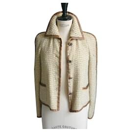 Chanel-CHANEL Jaqueta curta de tweed bege BE T38-Multicor