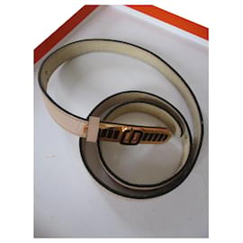 Christian Dior Thin beige leather belt, 75. Beige