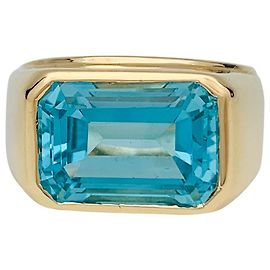Anillo Fred de oro amarillo y topacio azul. Otro