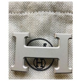 Hermès H 5382 Grau