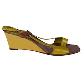 Louis Vuitton-Louis Vuitton Open Toe Wedge in Yellow Leather-Yellow