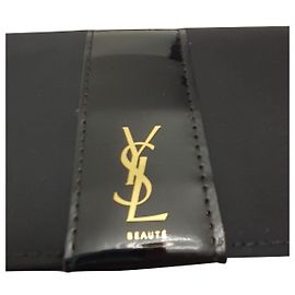 Yves Saint Laurent Ledertasche für Make-up-Palette Schwarz