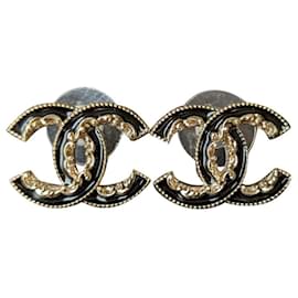 Chanel-CC B15Boucles d'oreilles GHW en émail noir avec logo V-Noir