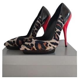 Versace-Heels-Leopard print