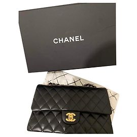 Chanel Classico Nero