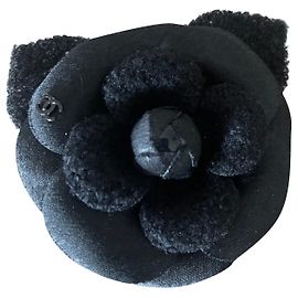 Chanel spilla camelia Nero