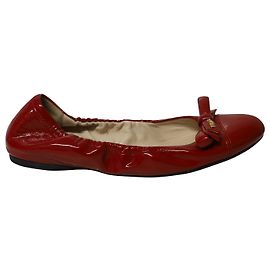 Prada Bow Ballerines Élastiquées en Cuir Verni Rouge Rouge
