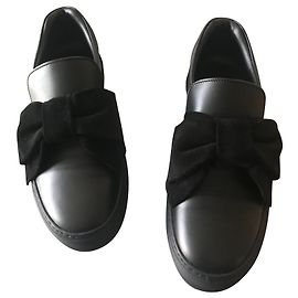 Tênis Buscemi Bow em couro preto Preto