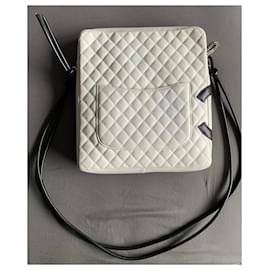 Chanel-Borsa a tracolla Cambon Maxi-Bianco