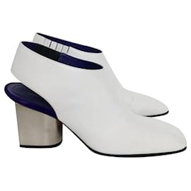 Céline-Schuhe der Phoebe Philo Runway-Kollektion. hergestellt in Italien.-Weiß