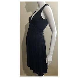 Diane Von Furstenberg-Vintage DvF schwarzes drapiertes Kleid aus gestrickter Viskose-Schwarz
