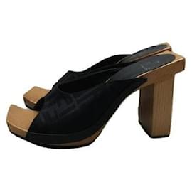 Fendi-Sandals-Black