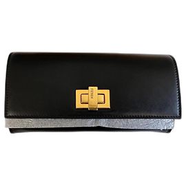 Fendi Continental Peekaboo Wallet Black