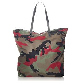 Valentino Brown Rockstud Wende-Camouflage-Nylon-Einkaufstasche Braun Mehrfarben
