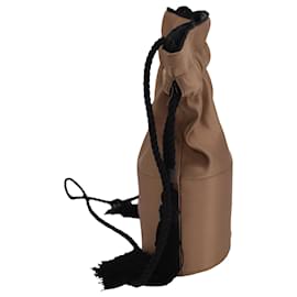 Autre Marque-Bucket Bag für die Jagdsaison aus bronzefarbenem Satin-Metallisch,Bronze