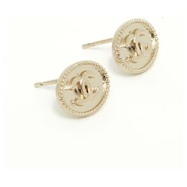 Chanel-golden cc oval stud-Doré