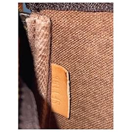 Louis Vuitton-Mini bolsa de acessórios-Chocolate