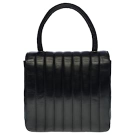 Chanel-Lovely Chanel Classique flap bag Mini handbag in black quilted lambskin, vertical stitching, garniture en métal doré-Black