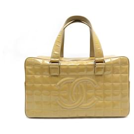 Chanel-CHANEL CHOCOLATE BAR BOWLER PATENT LEATHER QUILTED BEIGE HANDBAG-Beige