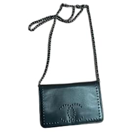 Chanel-Cartera vintage de Chanel con bolso de hombro con cadena-Negro