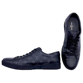 Louis Vuitton-Louis Vuitton sneakers in black monogram canvas with black leather trim-Black