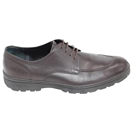 Salvatore Ferragamo-Salvatore Ferragamo Split Toe Lace Up Derby Shoes in Brown Leather-Brown