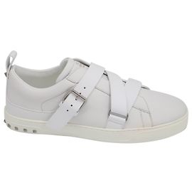 Valentino Garavani Baskets V-Punk en Cuir Blanc Blanc