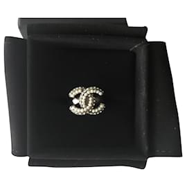 Chanel-anel CC Chanel forrado-Prata
